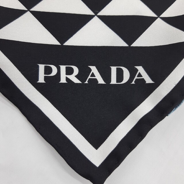 PRADA　プラダ　プリントツイルスカーフ