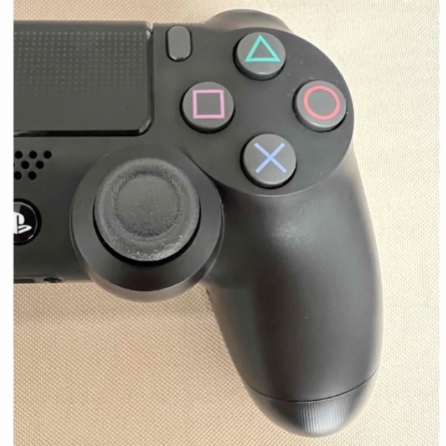 PlayStation4(プレイステーション4)のPlayStation 4 Pro  CUH 7200B B01 本体 エンタメ/ホビーのゲームソフト/ゲーム機本体(家庭用ゲーム機本体)の商品写真