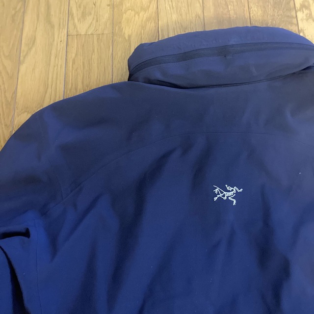 ARC'TERYX(アークテリクス)のArc’teryx gore tex jacket navy  メンズのジャケット/アウター(マウンテンパーカー)の商品写真