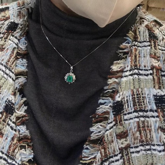 PT エメラルド1.02ct ペンダント ネックレス 新品 PT エメラルド1.02ct ペンダント ネックレス 新品
