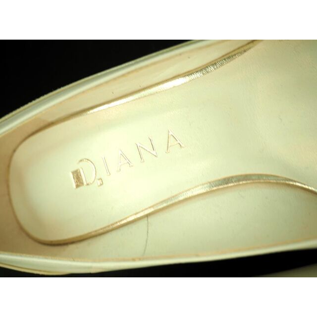 DIANA(ダイアナ)のDIANA ダイアナ ローヒール パンプス size23.5ｃｍ/ベージュｘ白 ■■ レディース レディースの靴/シューズ(ハイヒール/パンプス)の商品写真