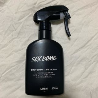 ラッシュ(LUSH)のLUSH SEX BOMB ボディースプレー セクシーダイナマイト(その他)