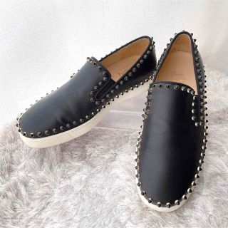 クリスチャンルブタン(Christian Louboutin)のルブタン　スタッズ　ローラーボート　スリッポン　ローカット　スニーカー　美品(スニーカー)