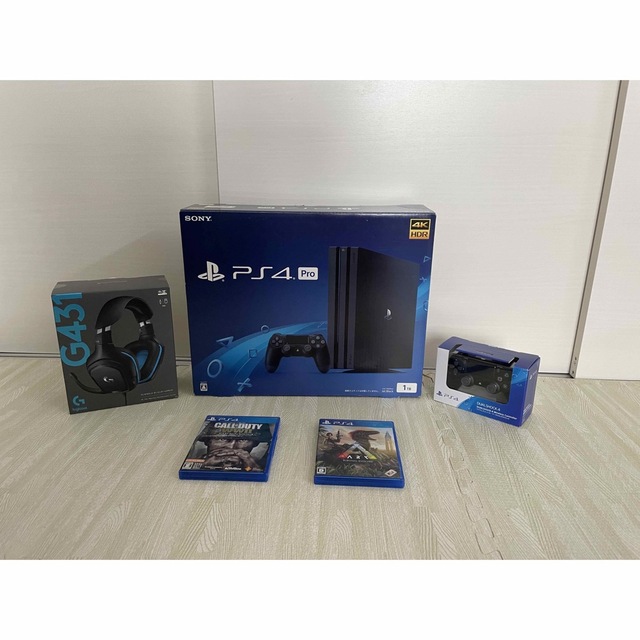 PlayStation4pro 1TB+（ヘッドホン+コントローラー1個）