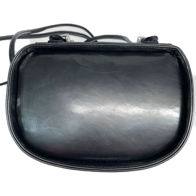 Ferragamo(フェラガモ)の●●Ferragamo リュック エナメル AQ-216702 グレー レディースのバッグ(リュック/バックパック)の商品写真