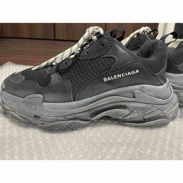 Balenciaga(バレンシアガ)のバンド様専用⭐︎【BALENCIAGA】トリプルS/ 41（26.5相当） メンズの靴/シューズ(スニーカー)の商品写真