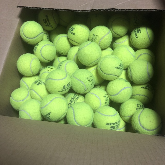 中古テニスボール100球 スポーツ/アウトドアのテニス(ボール)の商品写真