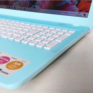 ★美品★鮮やかなレッド色★小型快適モデル★高性能i3\u0026新品SSD搭載★オフィス付