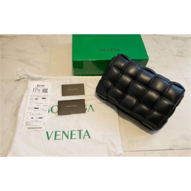 【特別送料無料!】 - Veneta Bottega BOTTEGA パデッドカセットショルダーバッグ VENETA ショルダーバッグ 【特別送料無料!】 - Veneta Bottega BOTTEGA パデッドカセットショルダーバッグ VENETA ショルダーバッグ