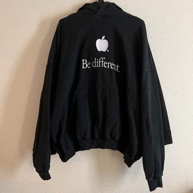 Balenciaga - Balenciaga 新作 Be different Hoodie