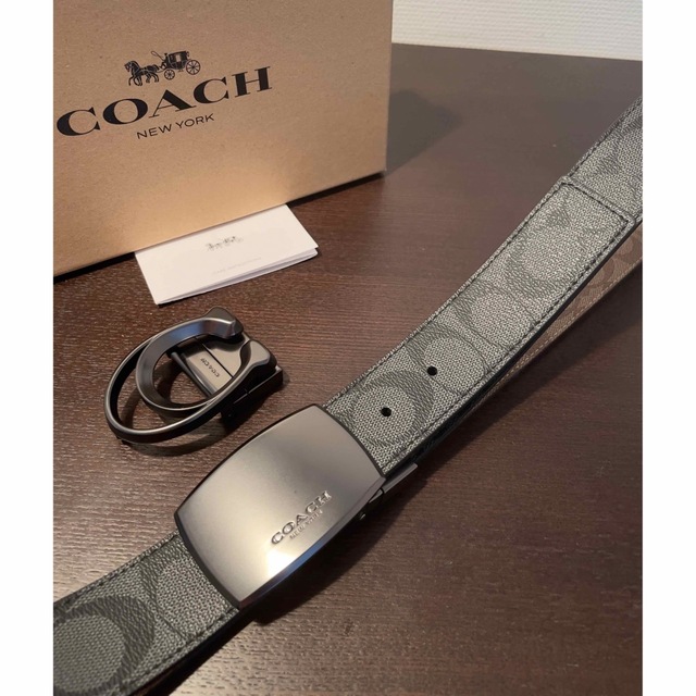 COACH(コーチ)の限定価格！COACH3点セットシグネチャーフリーサイズリバーシブルベルト箱付き メンズのファッション小物(ベルト)の商品写真