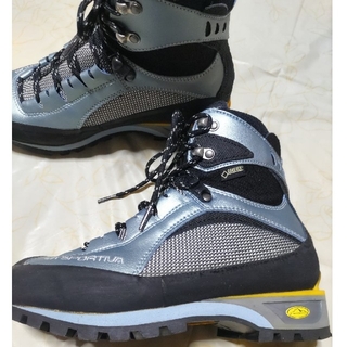 スポルティバ(LA SPORTIVA)の登山靴　スポルティバ　トランゴタワー　36(登山用品)