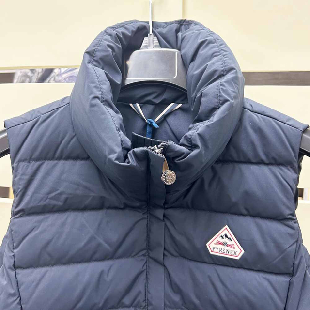 新品 ピレネックス レディースダウンベスト HWS004 ネイビー 38サイズ