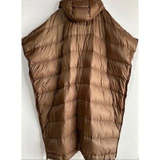 「MAXMARA THECUBE テクニカルロング ダウンケープ滝沢眞規子