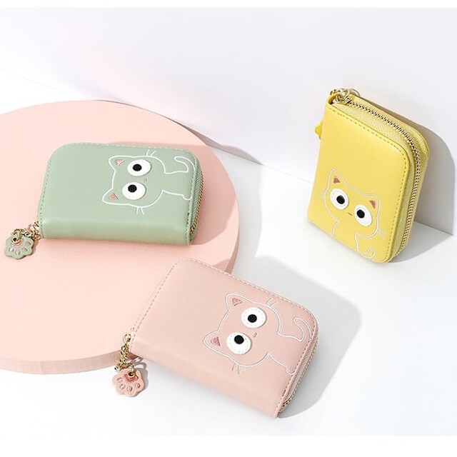 【新品未使用】カードケース　baby cat card case レディースのファッション小物(名刺入れ/定期入れ)の商品写真