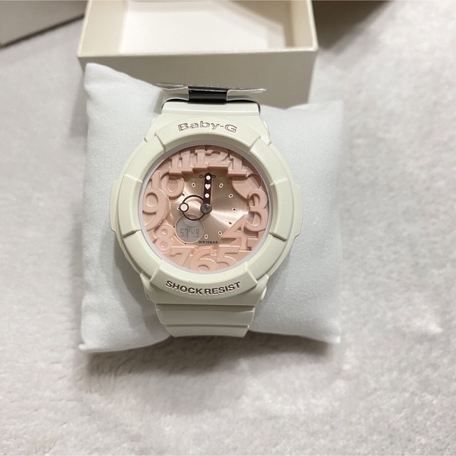 Baby-G(ベビージー)のCASIO Baby-G シェルピンク BGA-131 レディースのファッション小物(腕時計)の商品写真
