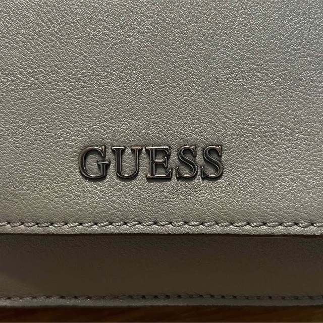 GUESS(ゲス)のguess ショルダーバッグ&財布 レディースのバッグ(ショルダーバッグ)の商品写真