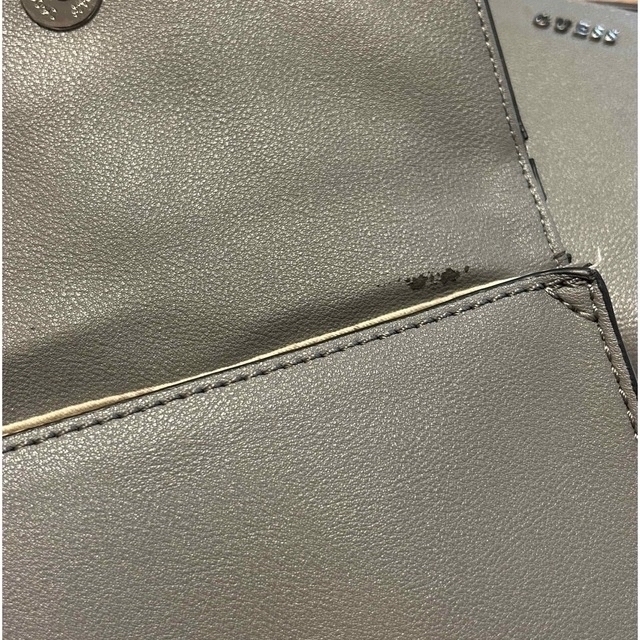 GUESS(ゲス)のguess ショルダーバッグ&財布 レディースのバッグ(ショルダーバッグ)の商品写真