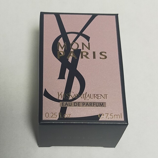 Yves Saint Laurent(イヴサンローラン)のイヴ・サンローラン　モンパリ　オーデパルファム　試供品 コスメ/美容の香水(香水(女性用))の商品写真