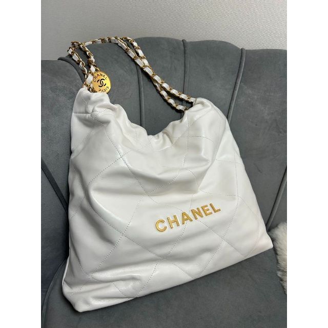 CHANEL - 【新品】CHANEL 22 スモール　チェーンハンドバッグ