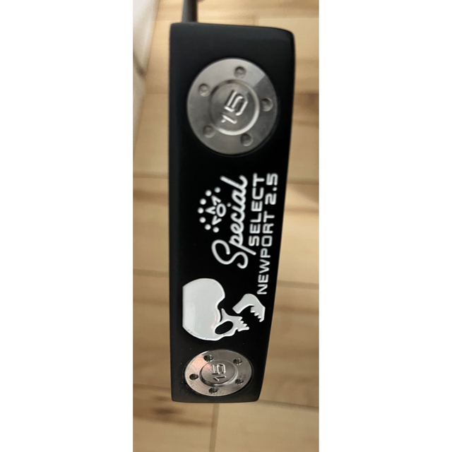 Scotty Cameron(スコッティキャメロン)のゴルフ　クラブ　パター　ブラックスカル34  カバー付き スポーツ/アウトドアのゴルフ(クラブ)の商品写真