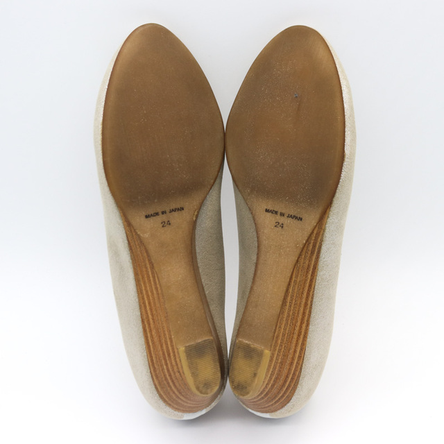 モード エ ジャコモ パンプス ビジュー アーモンドトゥ ローヒール 日本製 シューズ 靴 レディース 24cmサイズ ベージュ MODE ET JACOMO レディースの靴/シューズ(ハイヒール/パンプス)の商品写真