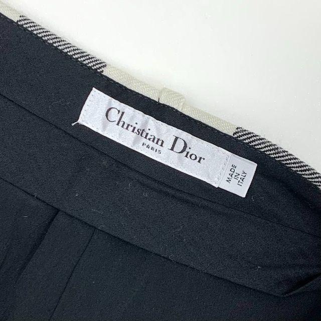 Christian Dior(クリスチャンディオール)の5738 クリスチャンディオール チェック ウール ショートパンツ レディースのパンツ(ショートパンツ)の商品写真