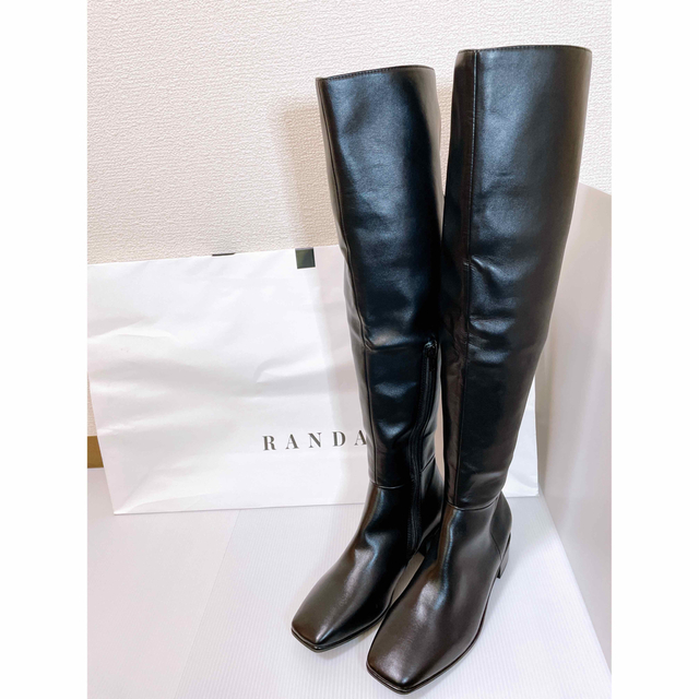 RANDA(ランダ)の最終値下げ！新品未使用！RANDAロングローヒールブーツ ブラック レディースの靴/シューズ(ブーツ)の商品写真