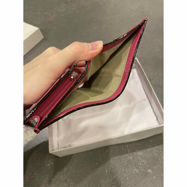 JIMMY CHOO(ジミーチュウ)のジミーチュウ　jimmychoo 折りたたみ財布　新品 レディースのファッション小物(財布)の商品写真