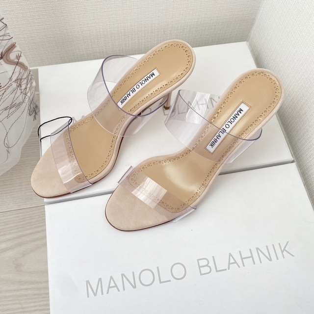 MANOLO BLAHNIK(マノロブラニク)の【新品】MANOLO BLAHNIK マノロブラニク クリア サンダル ミュール レディースの靴/シューズ(ミュール)の商品写真