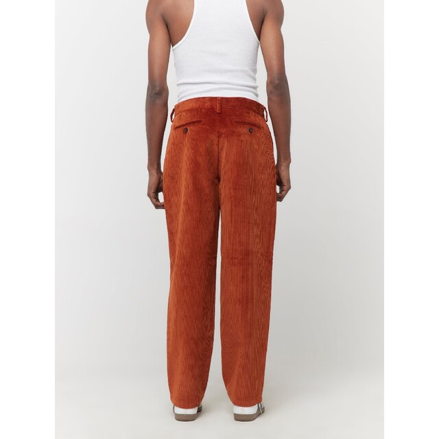 Supreme(シュプリーム)の新品■22FW Noah Double-Pleat Corduroy Pants メンズのパンツ(その他)の商品写真