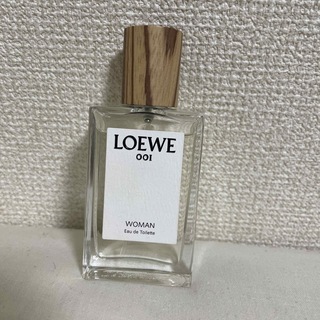 ロエベ(LOEWE)のLOEWE 001 ウーマン オードトワレ 30ml(香水(女性用))