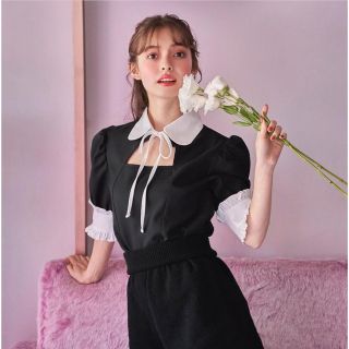 épine - lily frill sleeve blouse (black)の通販 by S's shop｜エピヌ ...