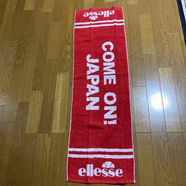 ellesse(エレッセ)のellesse  エレッセ　スポーツタオル インテリア/住まい/日用品の日用品/生活雑貨/旅行(タオル/バス用品)の商品写真