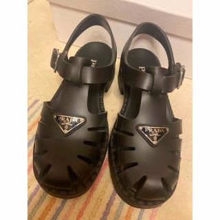 プラダ(PRADA)の最終値下げ　prada プラダ　フォームラバーサンダル(サンダル)