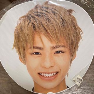 カトゥーン(KAT-TUN)の上田竜也　うちわ(アイドルグッズ)