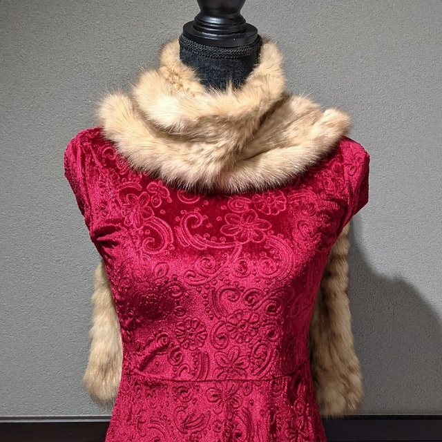 ✨170cm✨ 長～～いゴールデンセーブル編み込みマフラー☆美品です レディースのファッション小物(マフラー/ショール)の商品写真