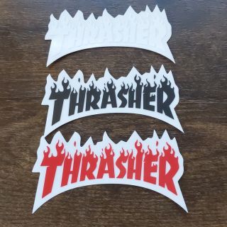 スラッシャー(THRASHER)の(縦4.7cm横8.2cm) THRASHER スラッシャー　ステッカー(スケートボード)