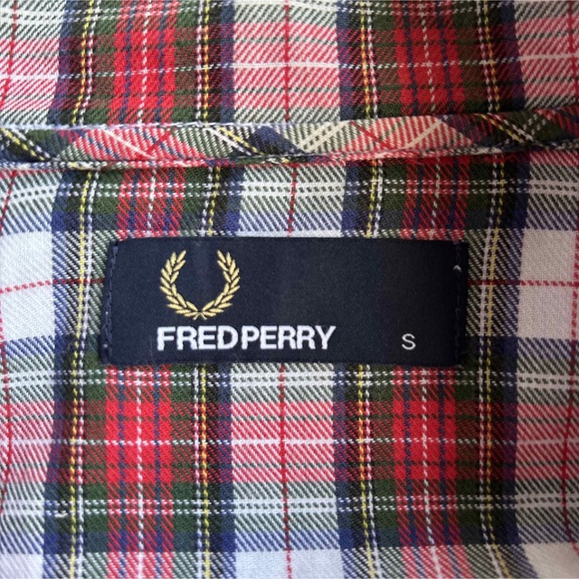 FRED PERRY(フレッドペリー)のFRED PERRY フレッドペリー スイングトップ シャツジャケット ブルゾン メンズのジャケット/アウター(ブルゾン)の商品写真