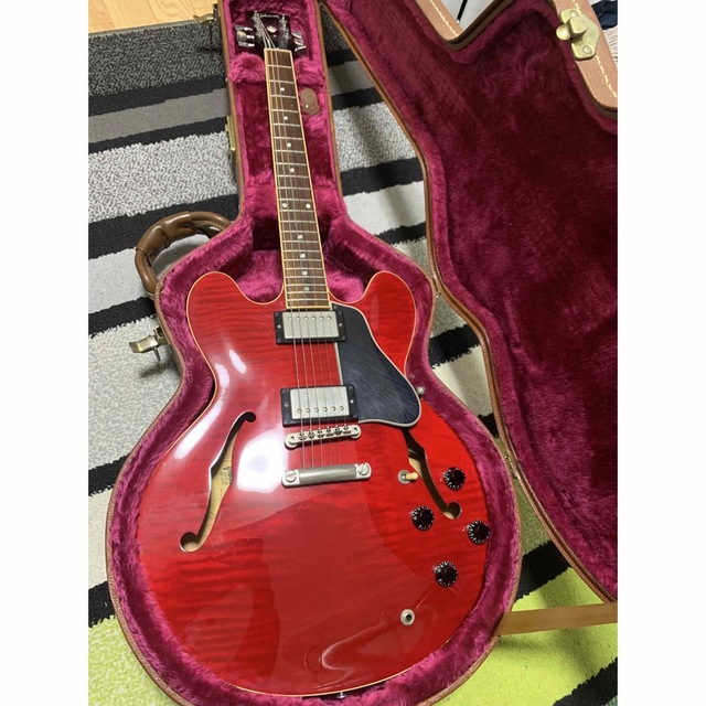 GIBSON ES-335 セミアコースティックギター