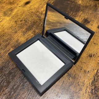 ナーズ(NARS)のNARS ライトリフレクティングセッティングパウダー　プレスト　N(フェイスパウダー)