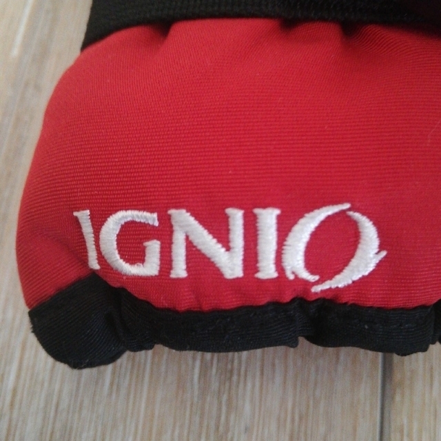 IGNIOイグニオ　スキー用グローブ　130　キッズ スポーツ/アウトドアのスキー(ウエア)の商品写真