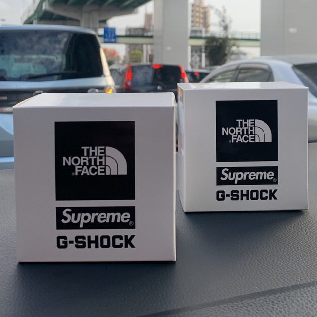 Supreme(シュプリーム)のタイムセール 今日まで Supreme northface G-SHOCK   メンズの時計(腕時計(デジタル))の商品写真