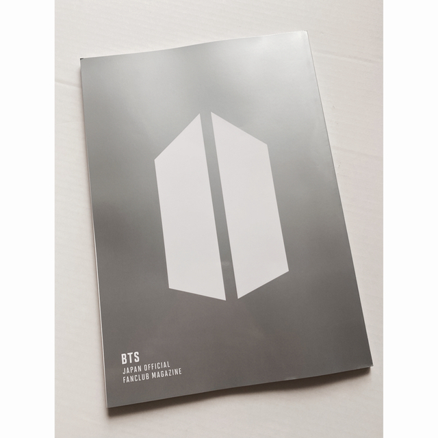 防弾少年団(BTS)(ボウダンショウネンダン)の【BTS】会報誌vol10 おまけ付き エンタメ/ホビーの雑誌(アート/エンタメ/ホビー)の商品写真