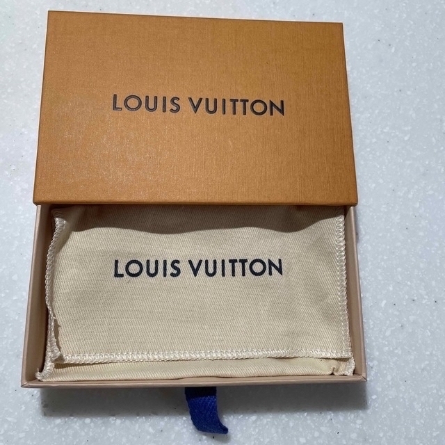 LOUIS VUITTON(ルイヴィトン)のヴィトン　ルイヴィトン　キーケース　ダミエ レディースのファッション小物(キーケース)の商品写真