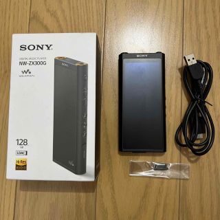 ソニー(SONY)のSONY  ウォークマン ZX NW-ZX300G Dignisケース付き(ポータブルプレーヤー)