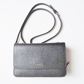 Furla - 【お値下げしました】FURLA 三つ折り財布の通販 by ☆値引き ...