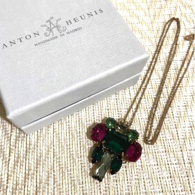 ANTON HEUNIS(アントンヒュニス)のANTON HEUNIS アントンヒュニス ビジュー ネックレス レディースのアクセサリー(ネックレス)の商品写真