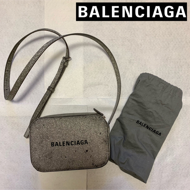 Balenciaga - バレンシアガ　エブリデイ　カメラバッグ　ショルダーバッグ　斜めがけ可　シルバー