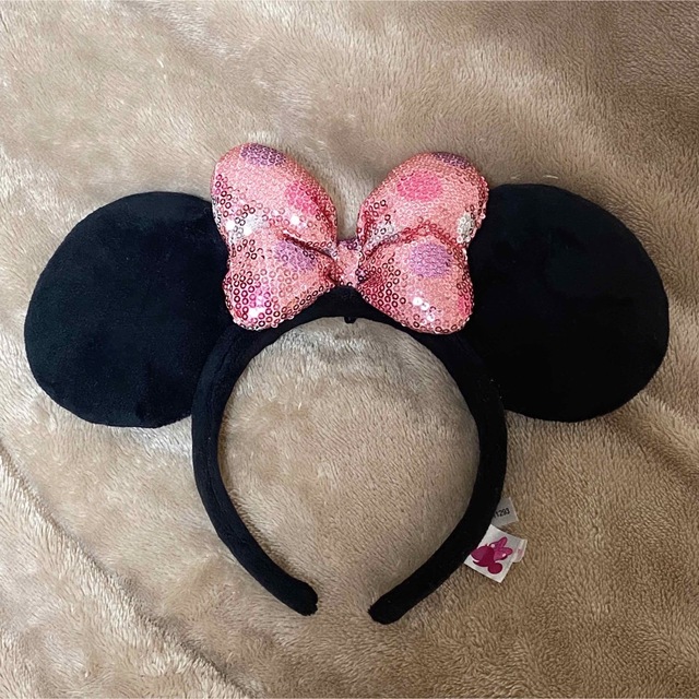 Disney(ディズニー)のディズニー　ミニー　カチューシャ　 レディースのヘアアクセサリー(カチューシャ)の商品写真